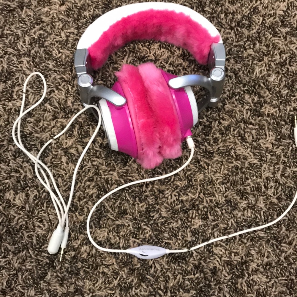 Skullcandy hot pink furry headphones!